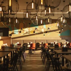 - The Niu, Sparrow By Ihg Regensburg